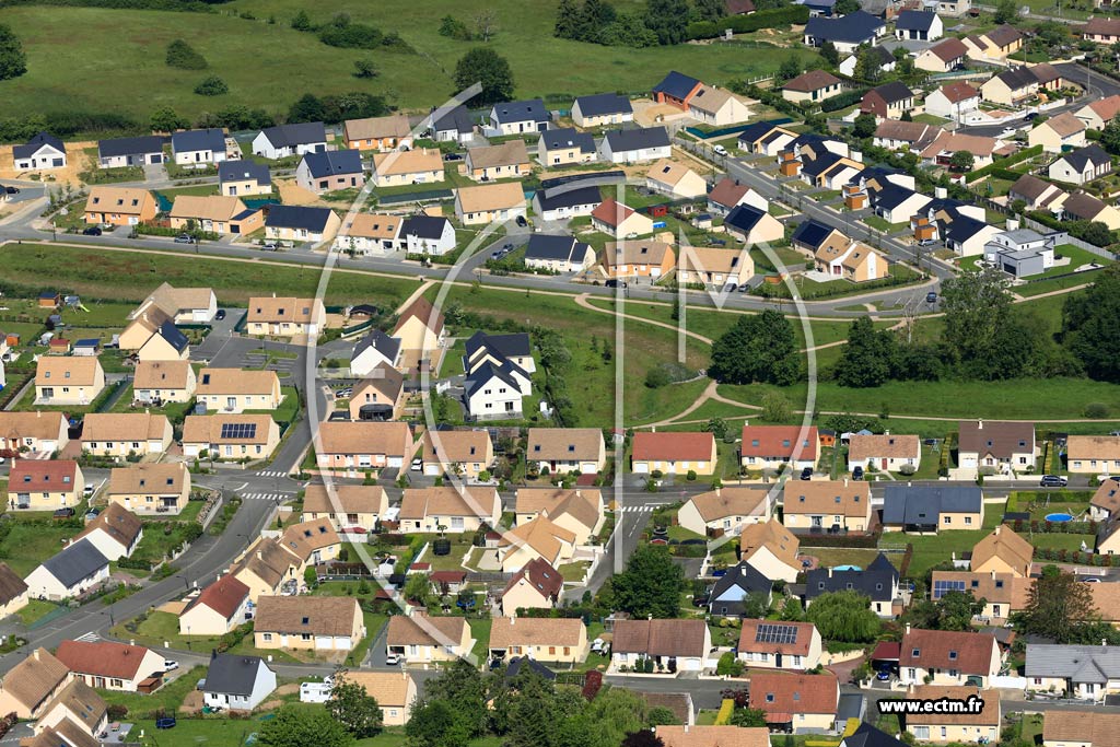Photo arienne de La Suze-sur-Sarthe