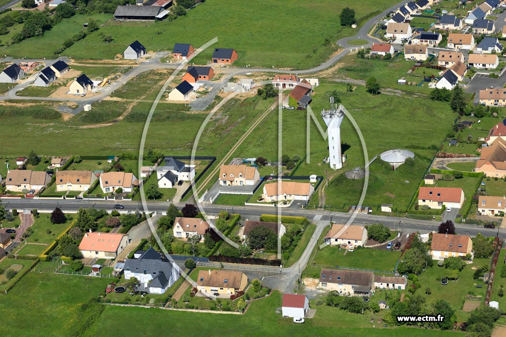 Photo arienne de La Suze-sur-Sarthe (La Sauvagre)