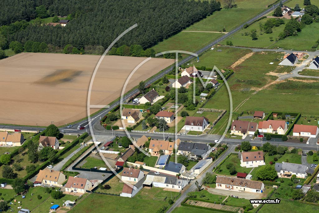 Photo arienne de La Suze-sur-Sarthe (La Sauvagre)
