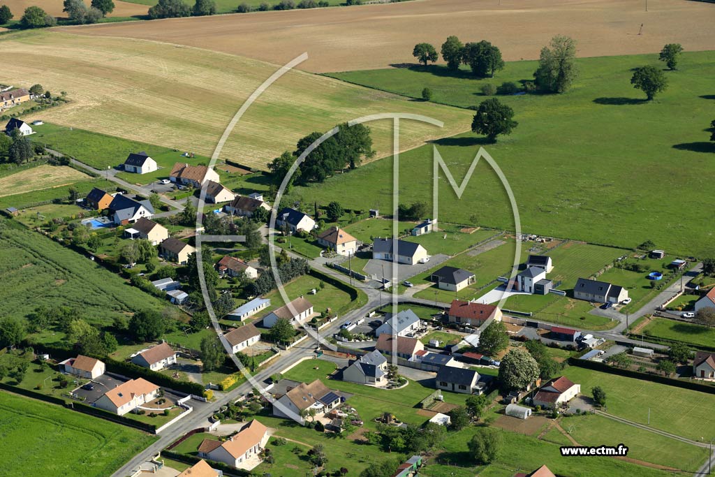 Photo arienne de Noyen-sur-Sarthe (Le Jousse)