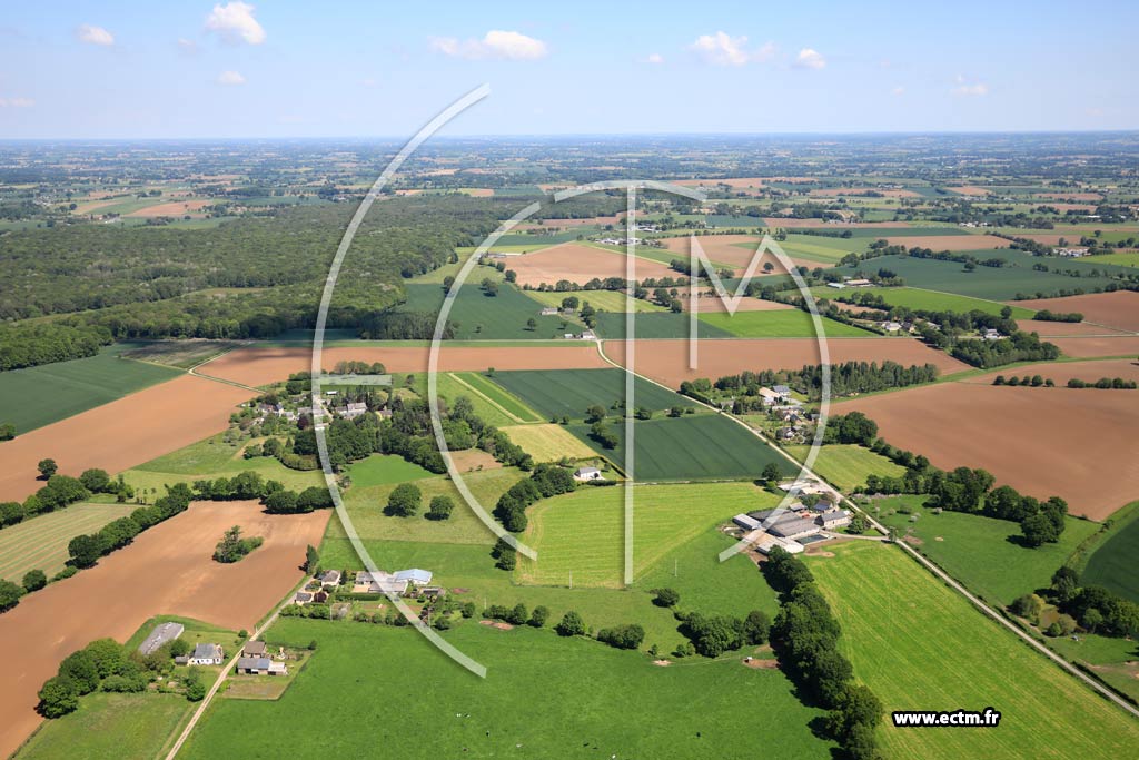 Photo arienne de Brains-sur-les-Marches (l'Isodire)