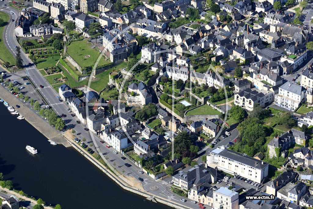 Photo arienne de Chteau-Gontier (Rive Gauche)