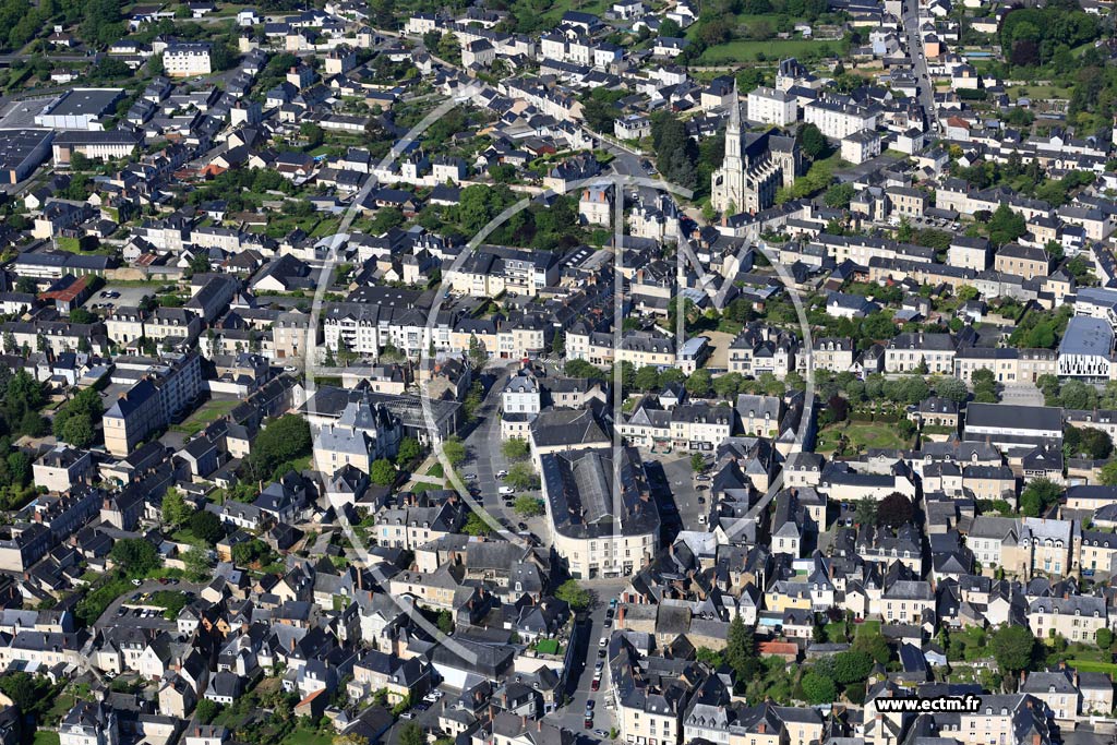 Photo arienne de Chteau-Gontier (Rive Gauche)