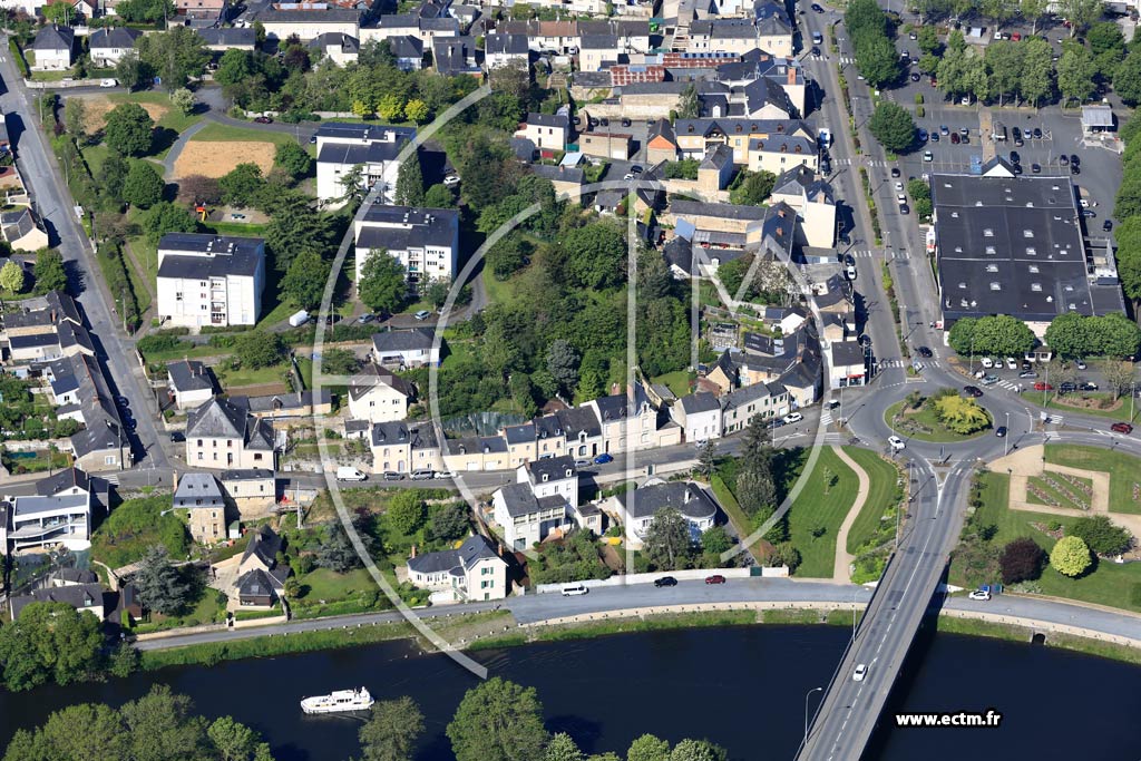 Photo arienne de Chteau-Gontier (Rive Gauche)