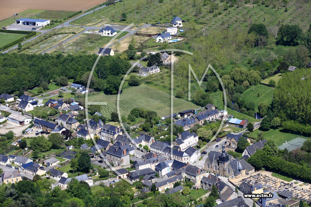 Photo arienne de Livr-la-Touche