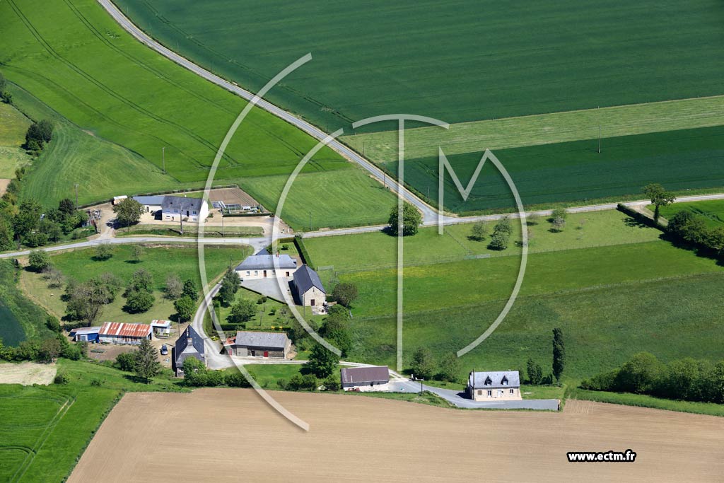 Photo arienne de Peuton (La Rivire Neuve)