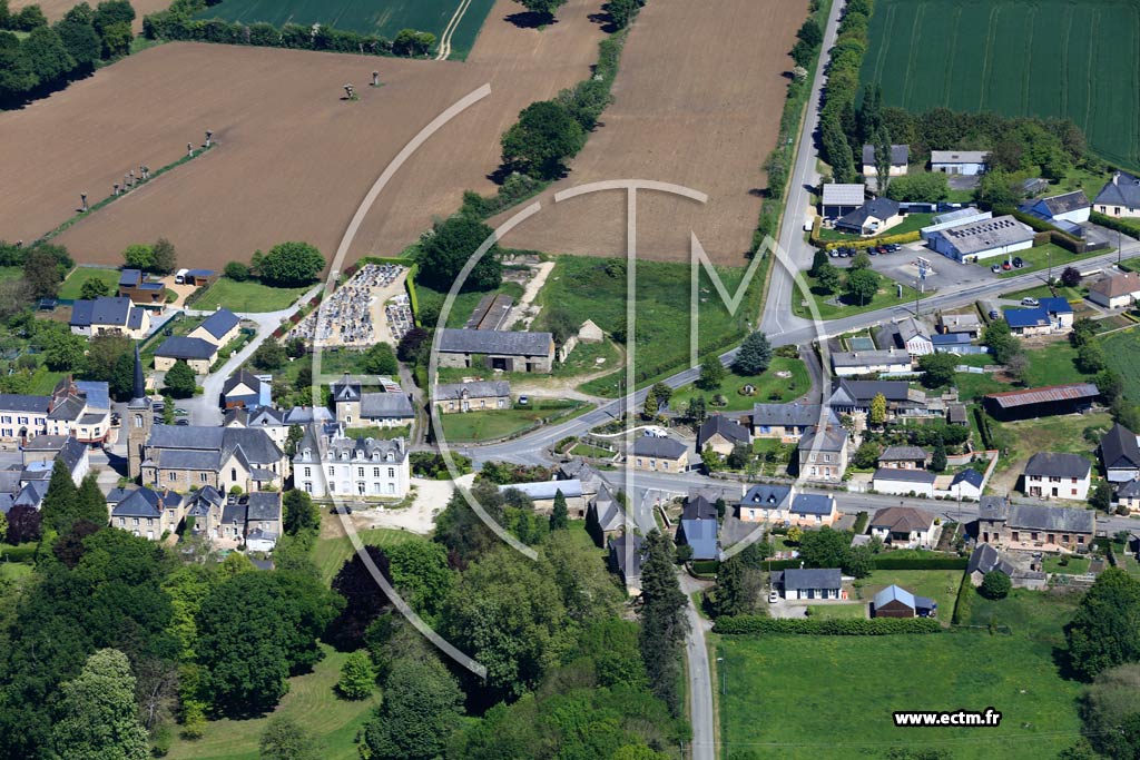 Photo arienne de Saint-Poix