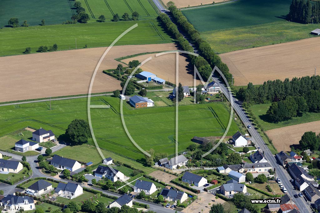 Photo arienne de Saint-Quentin-les-Anges