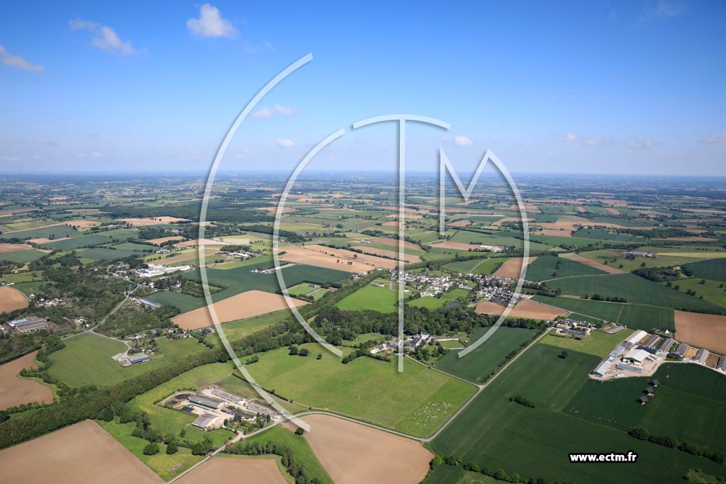 Photo arienne de Saint-Saturnin-du-Limet (Les Hunaudires)