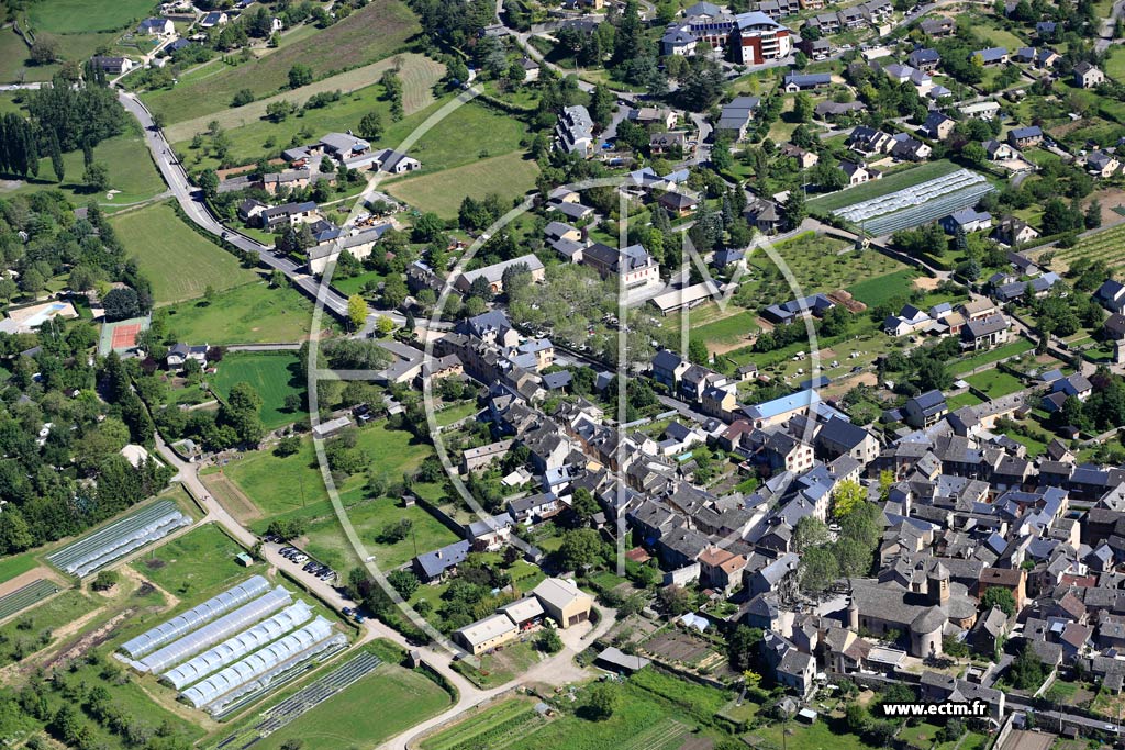 Photo arienne de Ispagnac