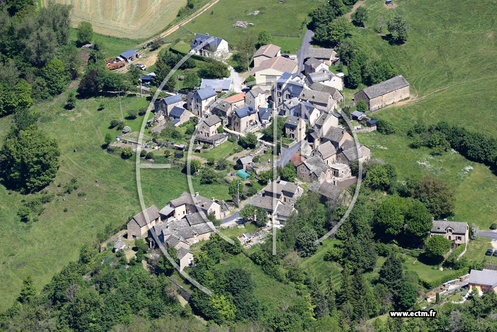 Photo arienne de Les Salelles (Chabanes)