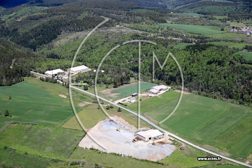Photo arienne de Mont-Lozre-et-Goulet (Les Escudelous)