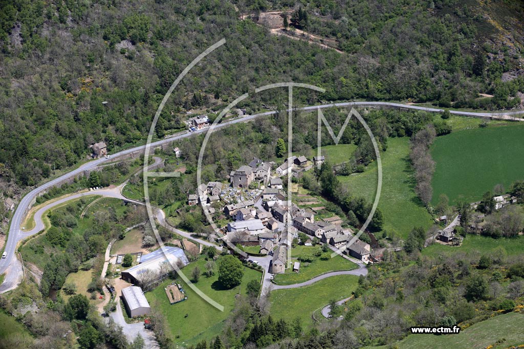 Photo arienne de Mont-Lozre-et-Goulet (Saint-Julien-du-Tournel)