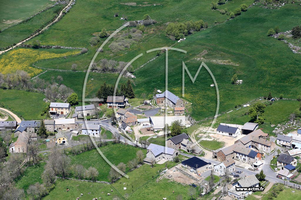 Photo arienne de Montbel (Villesoule)