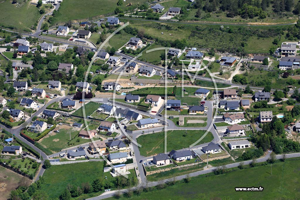 Photo arienne de Montrodat (Les Reyllades)