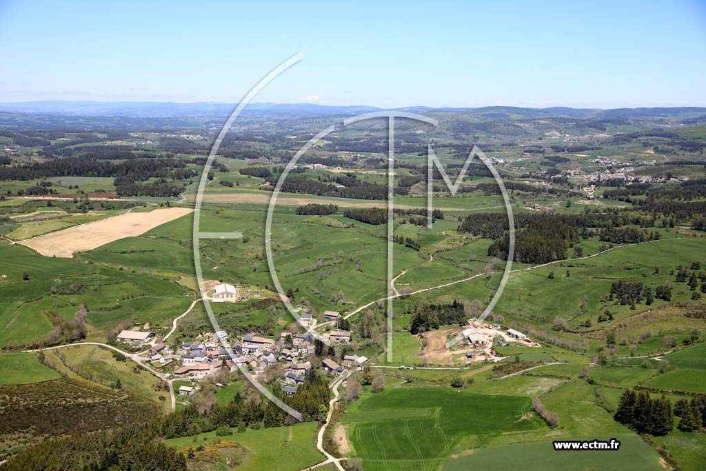 Photo arienne de Rieutort-de-Randon (La Roche)