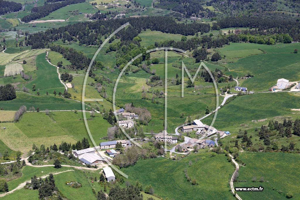 Photo arienne de Rieutort-de-Randon (Le Savigner)