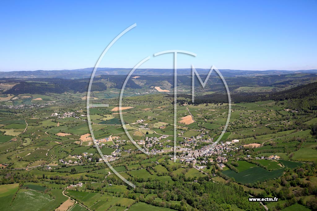 Photo arienne de Saint-tienne-du-Valdonnez