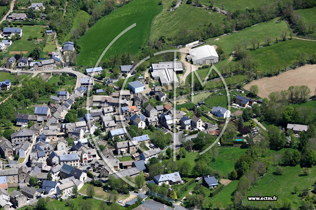 Photo arienne de Saint-tienne-du-Valdonnez