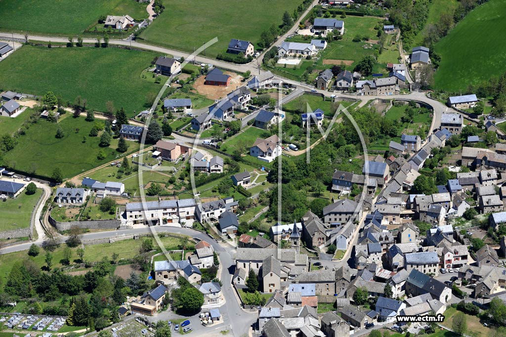 Photo arienne de Saint-tienne-du-Valdonnez