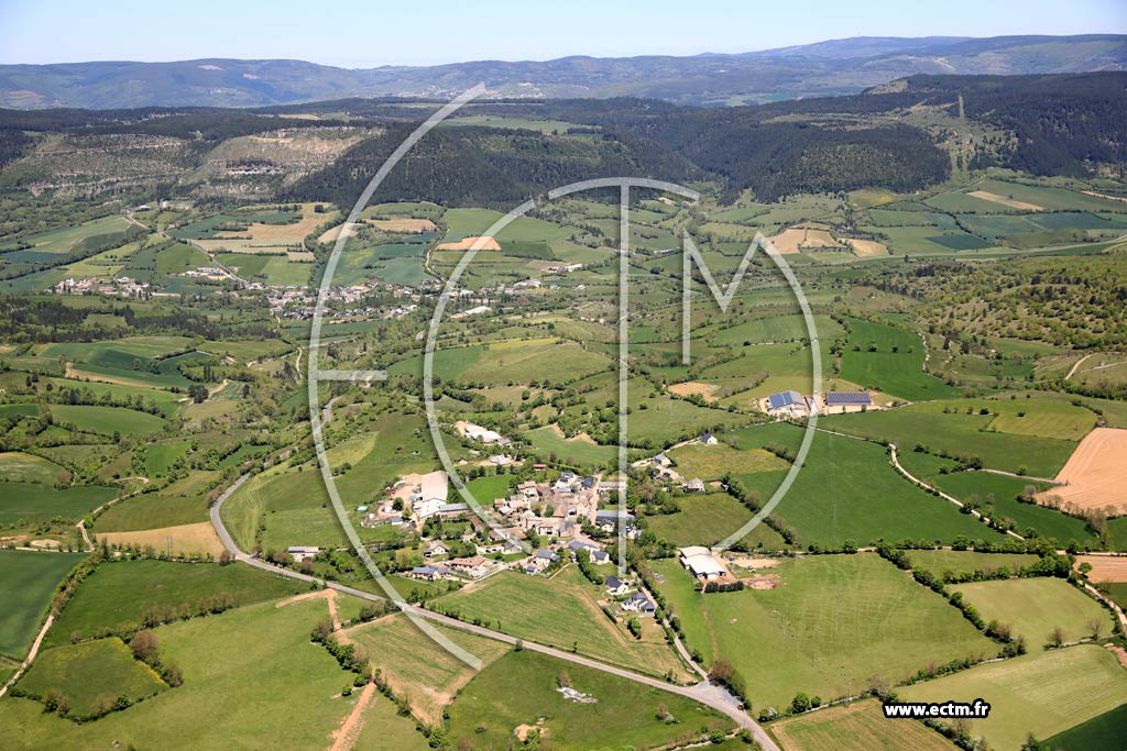 Photo arienne de Saint-tienne-du-Valdonnez (Varazoux)