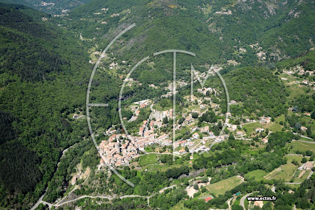 Photo arienne de Antraigues-sur-Volane