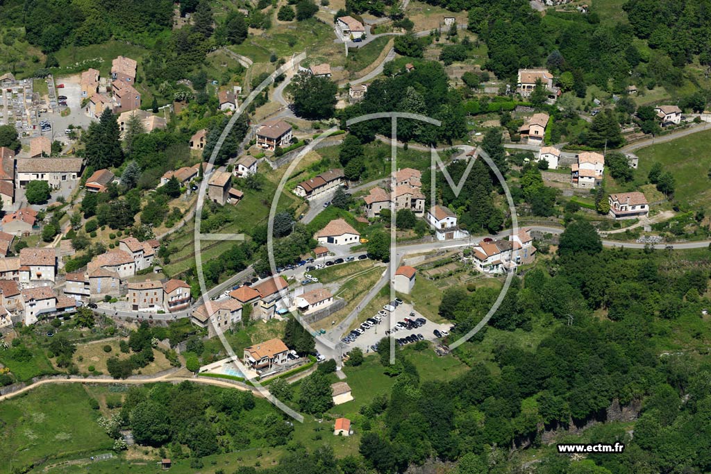 Photo arienne de Antraigues-sur-Volane
