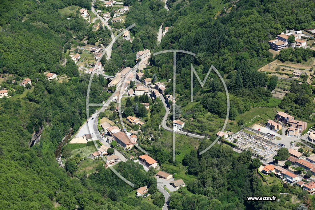 Photo arienne de Antraigues-sur-Volane (Chastagner)