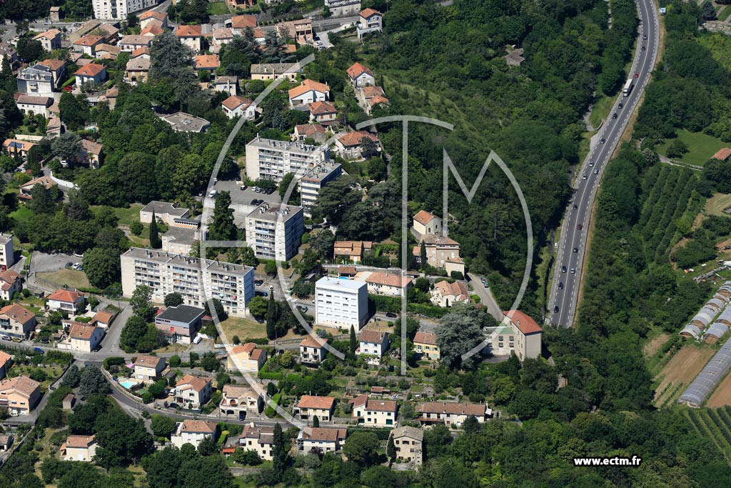 Photo arienne de Aubenas (Baza)