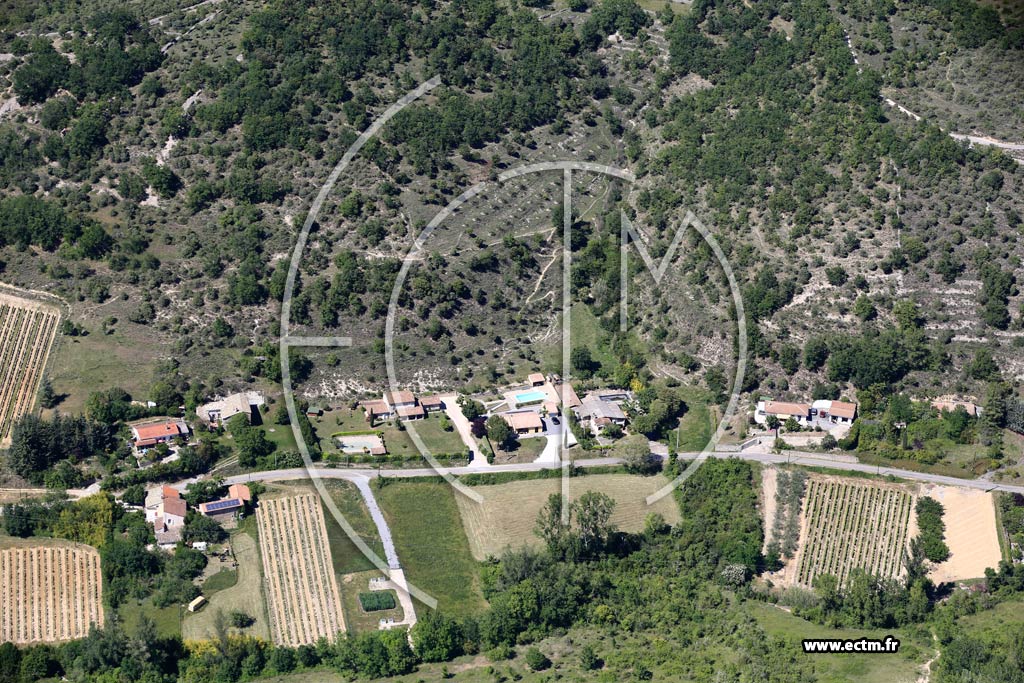 Photo arienne de Rochecolombe (Les Queyras)