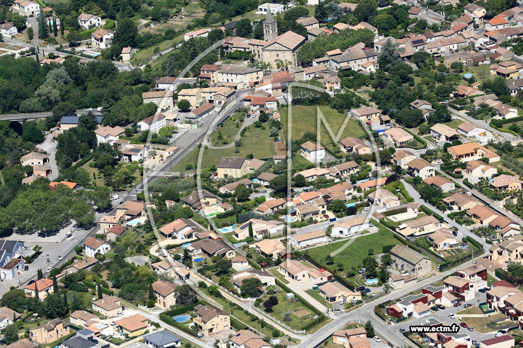 Photo arienne de Saint-tienne-de-Fontbellon (Le Bosquet)