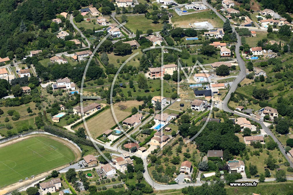 Photo arienne de Saint-tienne-de-Fontbellon (Le Colombier)