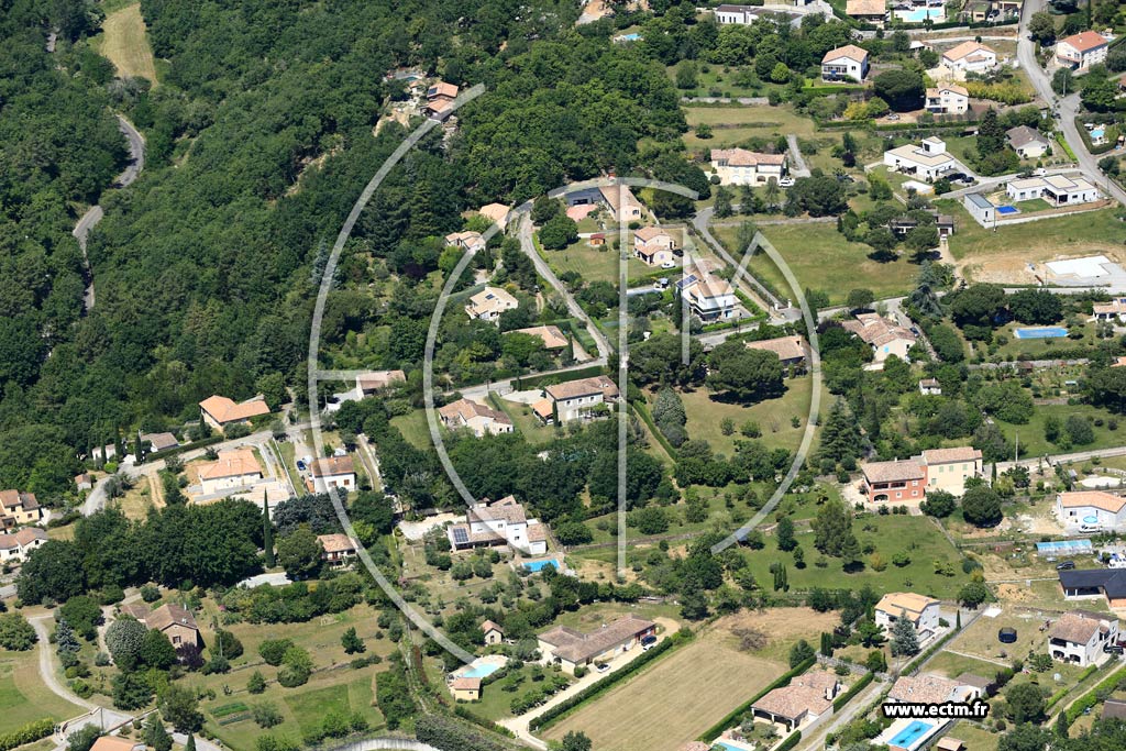 Photo arienne de Saint-tienne-de-Fontbellon (Le Colombier)
