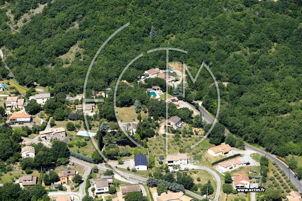 Photo arienne de Saint-tienne-de-Fontbellon (Le Grazel)