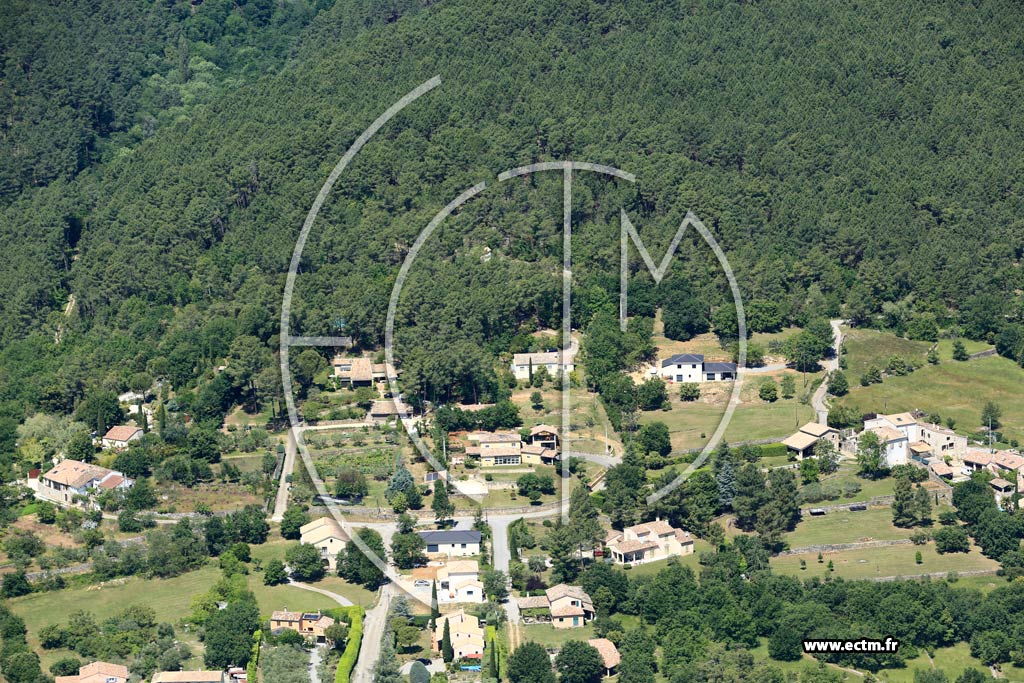 Photo arienne de Saint-tienne-de-Fontbellon (Les Juillers)