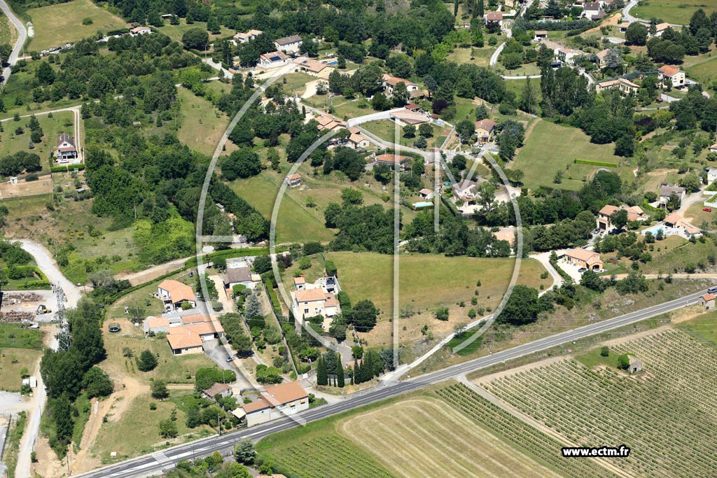 Photo arienne de Saint-tienne-de-Fontbellon (Serre de Nugues)