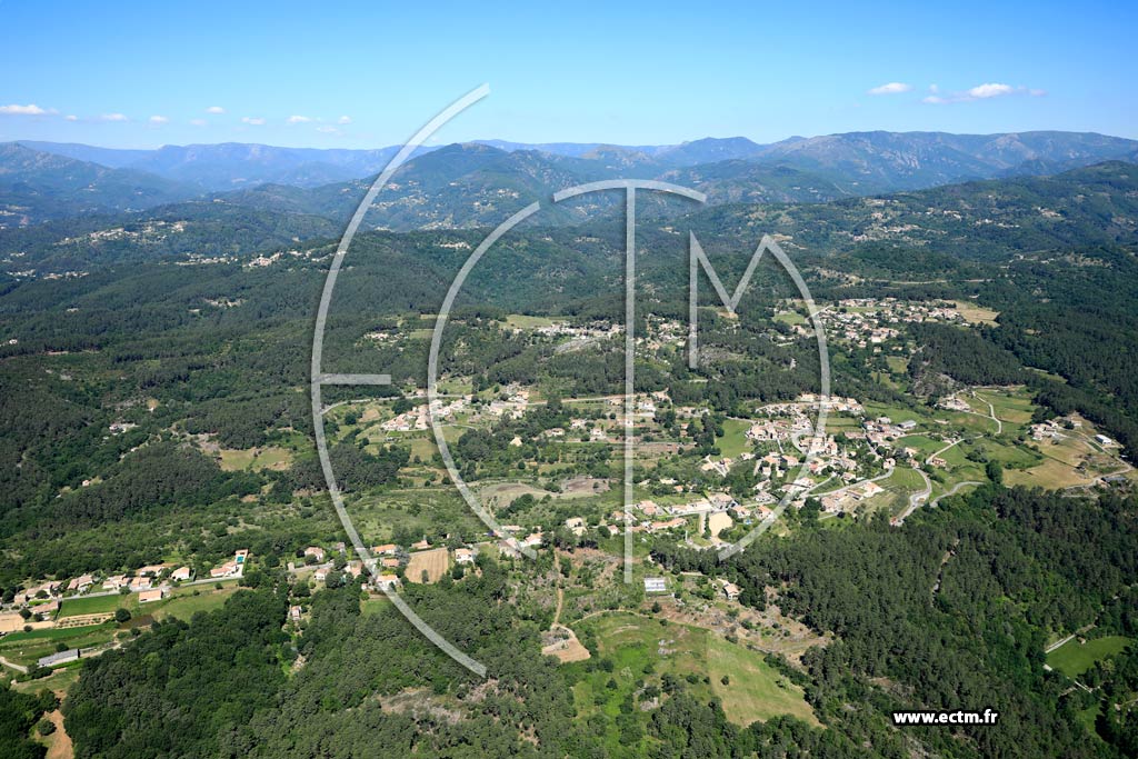 Photo arienne de Saint-Julien-du-Serre