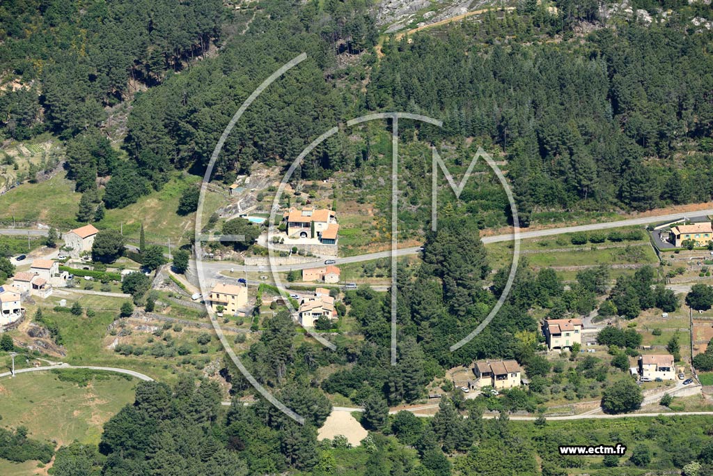 Photo arienne de Saint-Julien-du-Serre