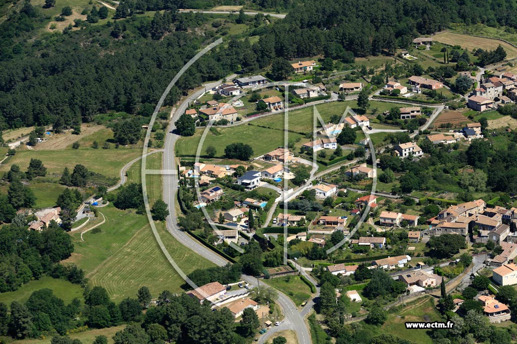 Photo arienne de Saint-Julien-du-Serre