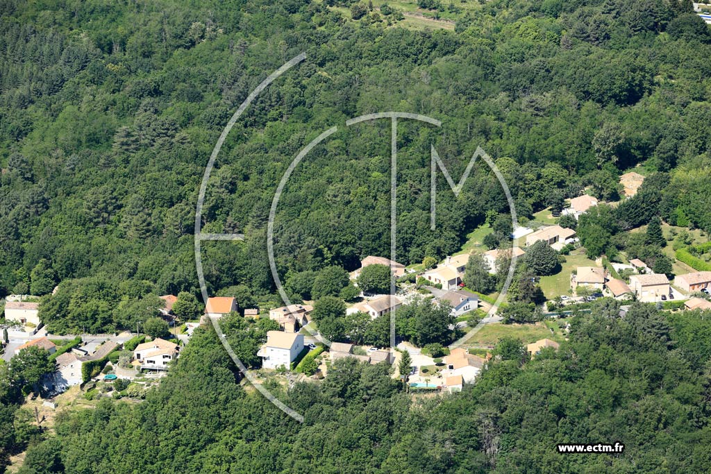 Photo arienne de Saint-Julien-du-Serre (La Chastagnette)