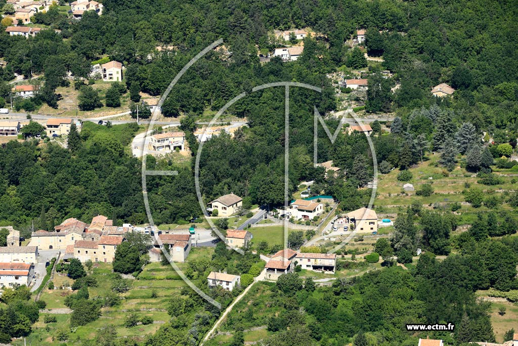 Photo arienne de Vesseaux (Les Braudoux)
