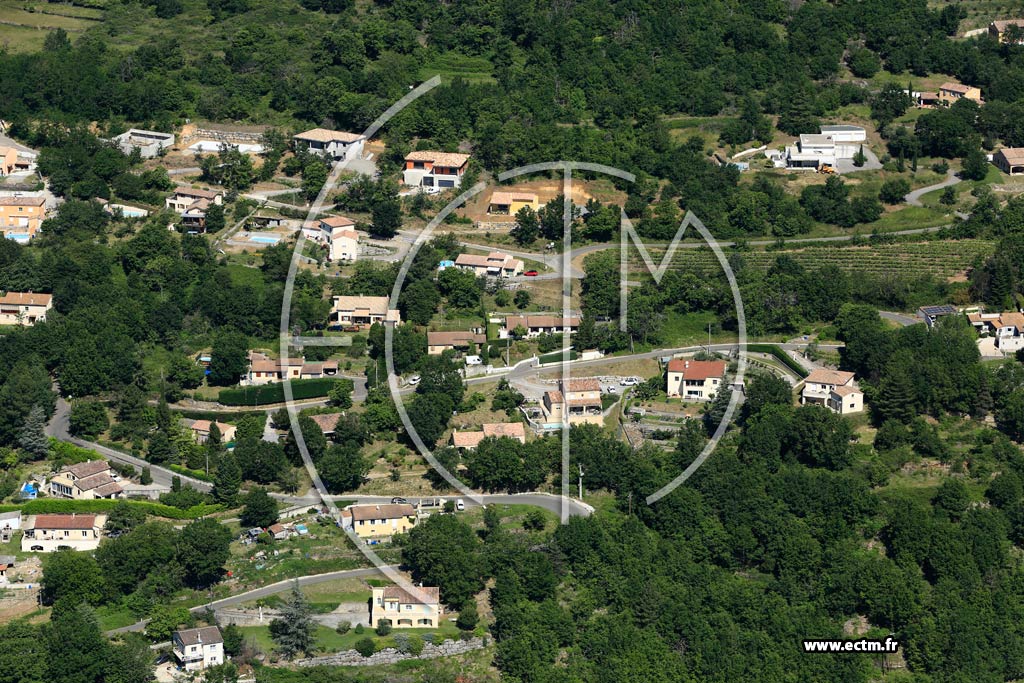 Photo arienne de Vesseaux (Les Monteils)