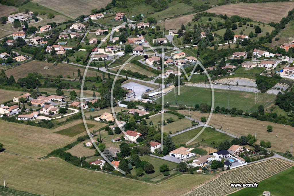 Photo arienne de Villeneuve-de-Berg (La Plaine de la Chapelle)