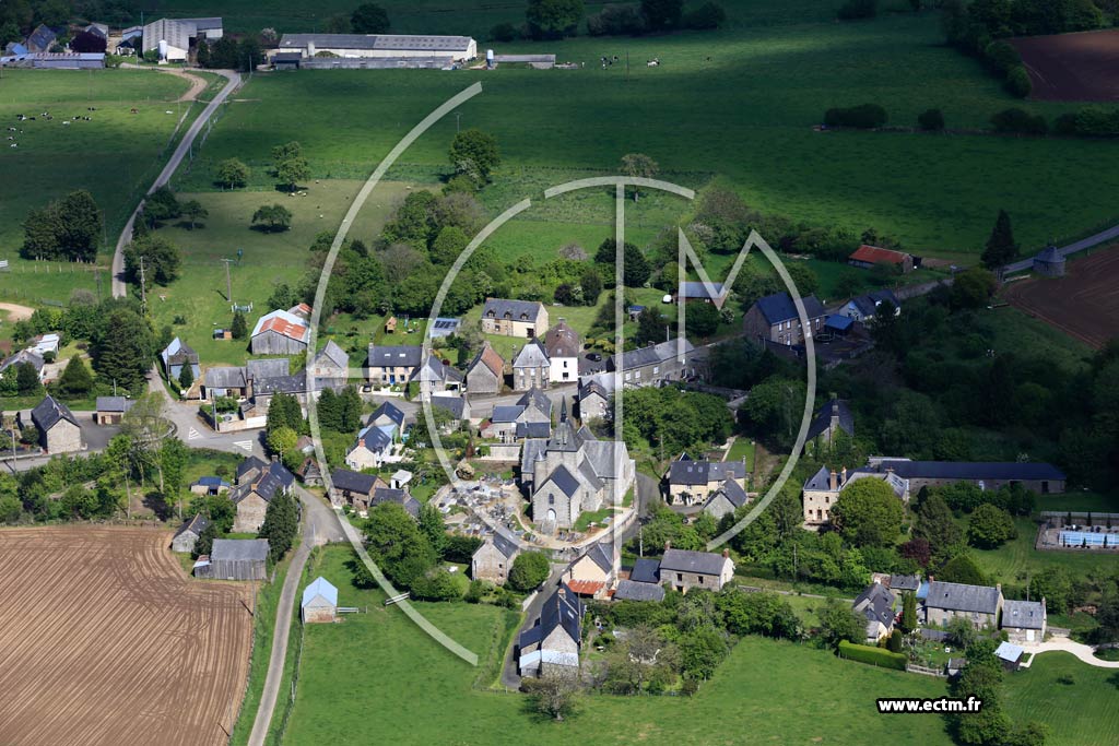 Photo arienne de Couesmes-Vauc (Vauc)