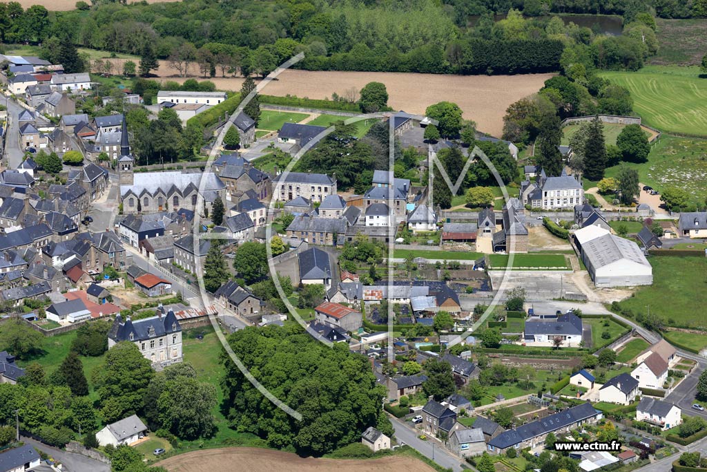 Photo arienne de Saint-Denis-de-Gastines