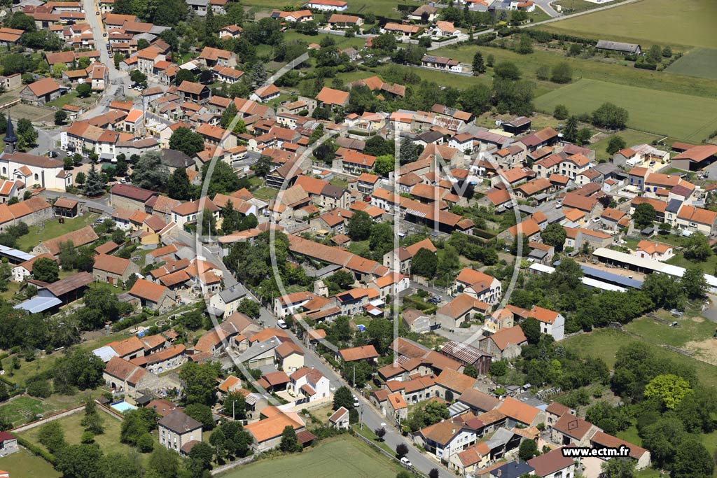 Photo arienne de Chambaron-Sur-Morge (La Moutade)