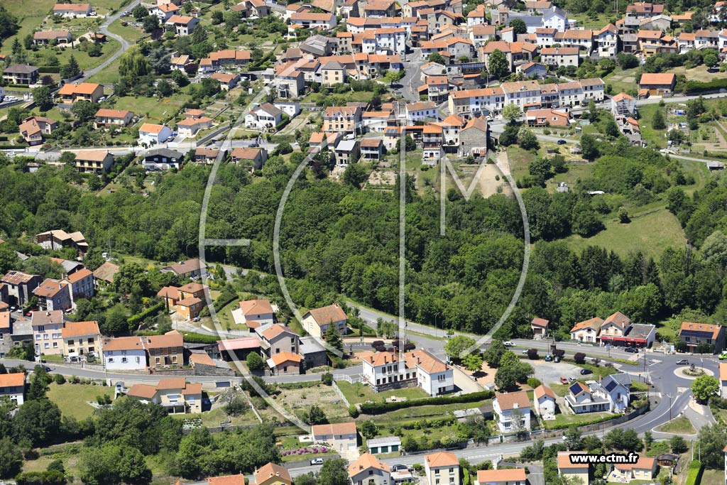 Photo arienne de Chtel-Guyon (Saint-Hippolyte)