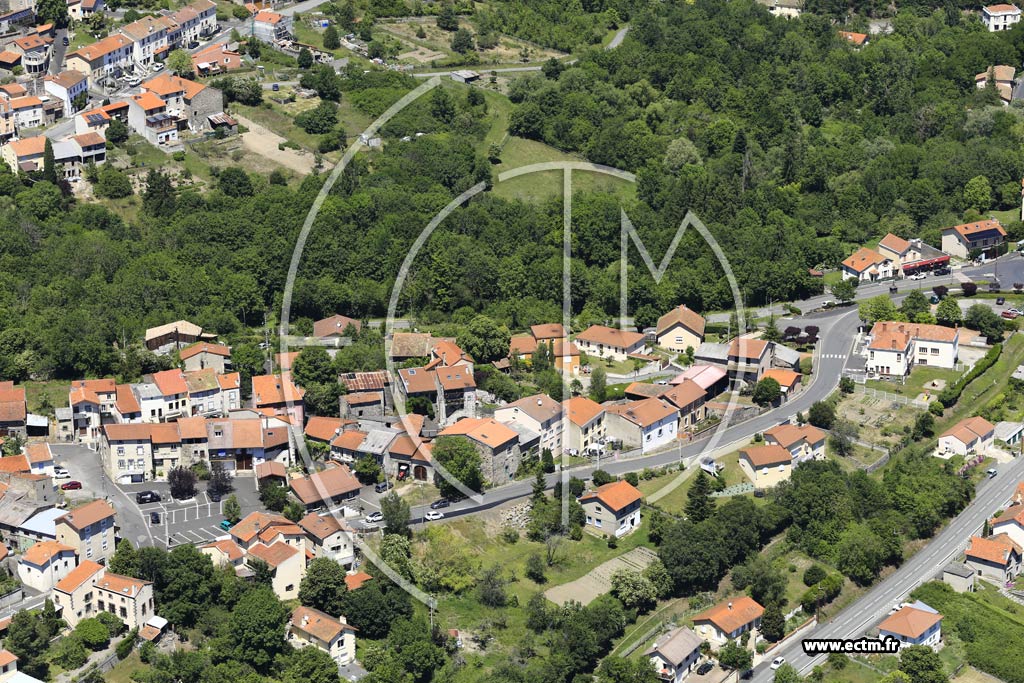 Photo arienne de Chtel-Guyon (Saint-Hippolyte)