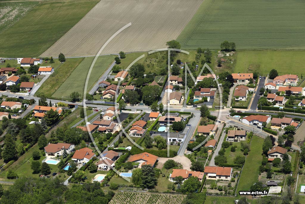 Photo arienne de Saint-Bonnet-prs-Riom