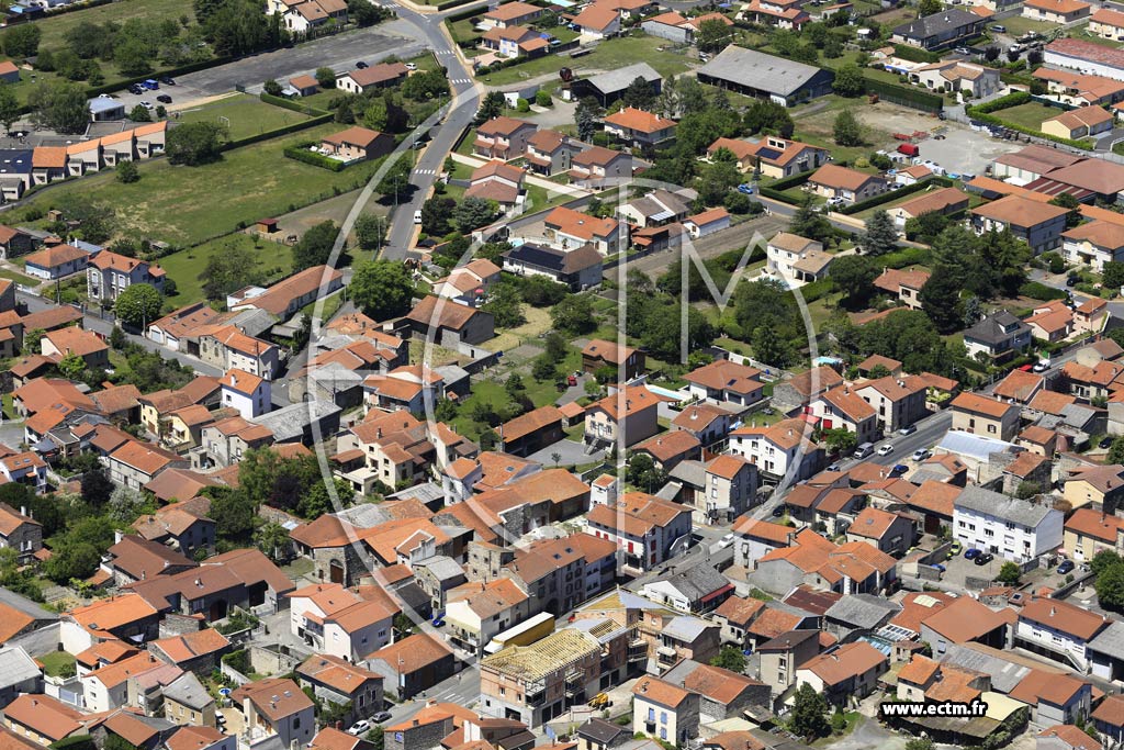 Photo arienne de Saint-Bonnet-prs-Riom